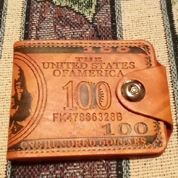 Vintage-Inspired Tan Money Clip Wallet - Picture 1 of 5